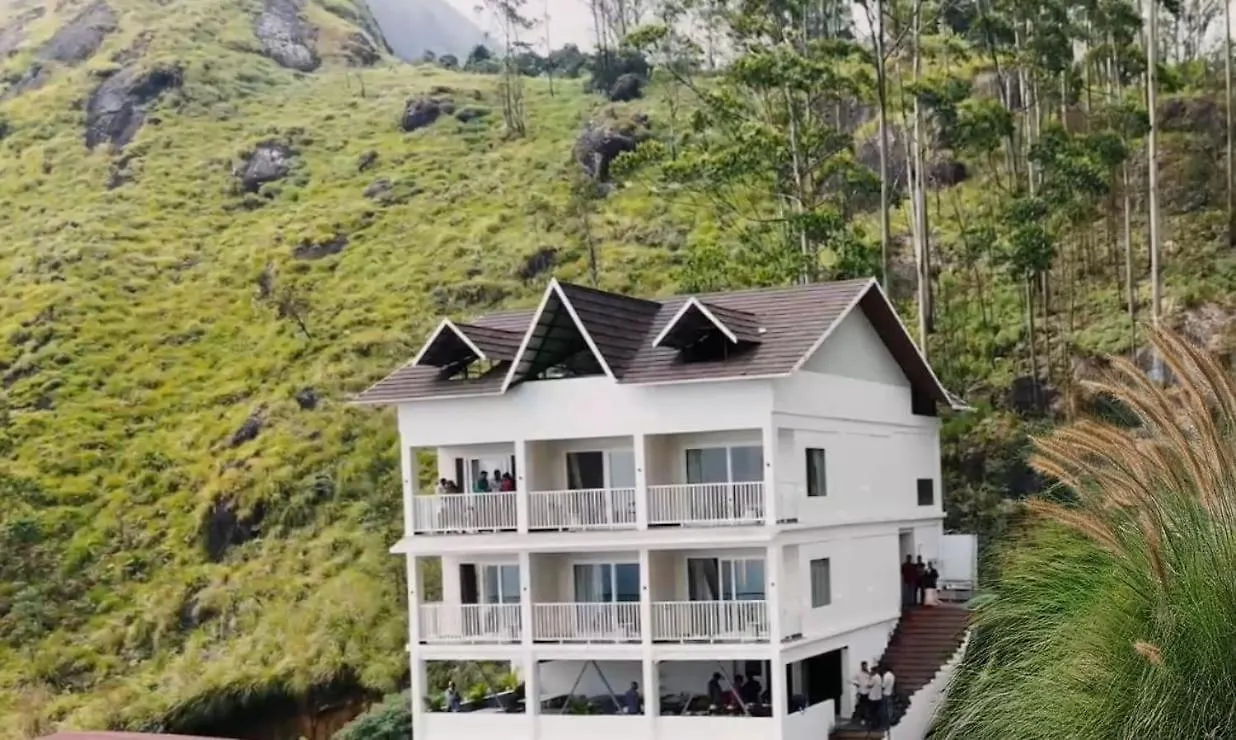 Hotel The Clouds End Devikolam