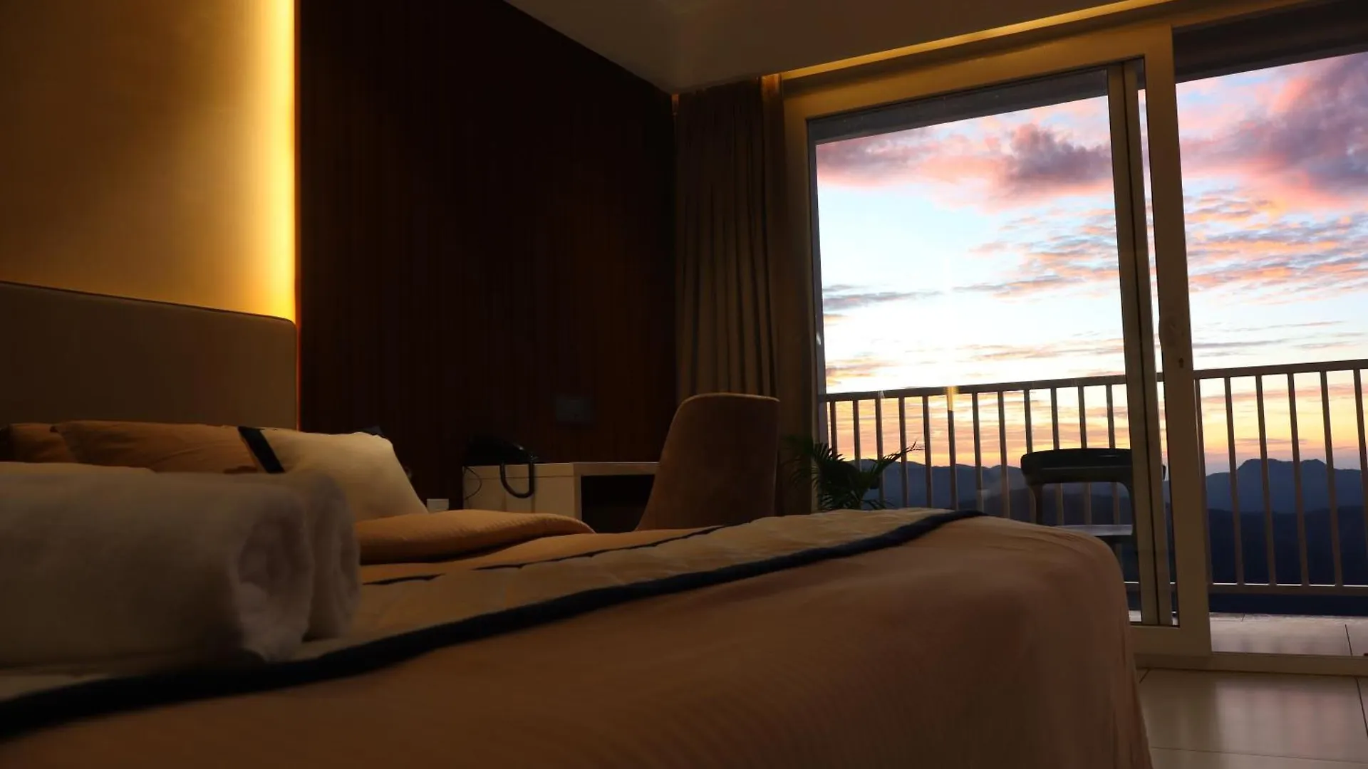The Cloud Hotel Devikolam
